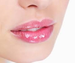 Natural Ways to Make Your Lips Pink and Soft