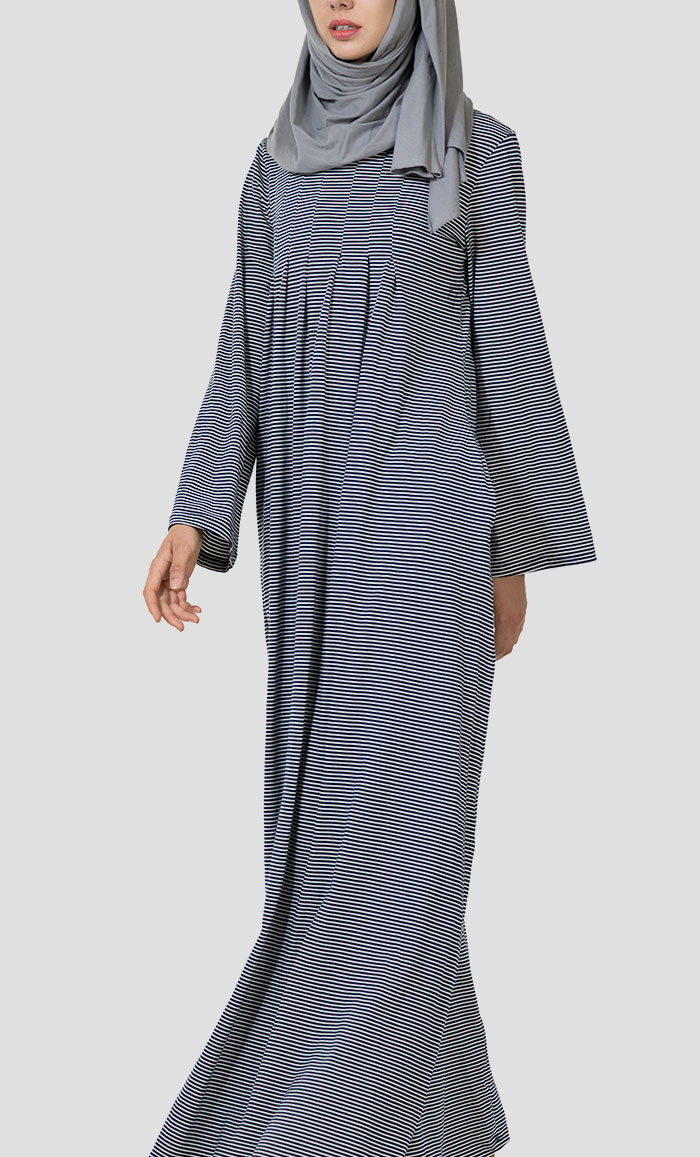 aj20004-striped-pleated-basic-abaya-frontzoom