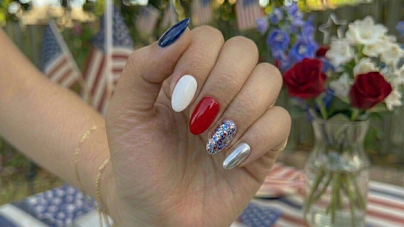 Short Almond Nails with Mixed Solids